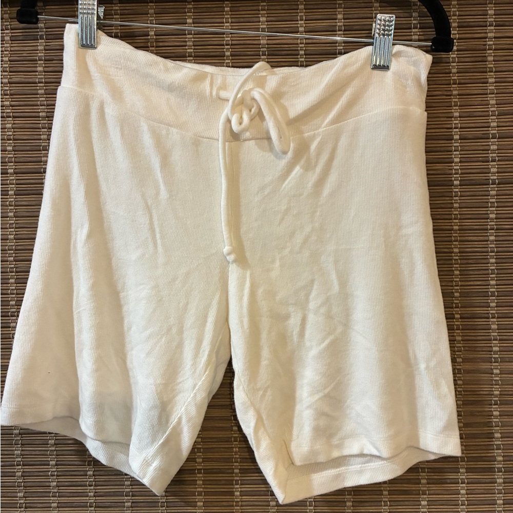 New!!!  Nia Cream Drawstring knit Shorts
